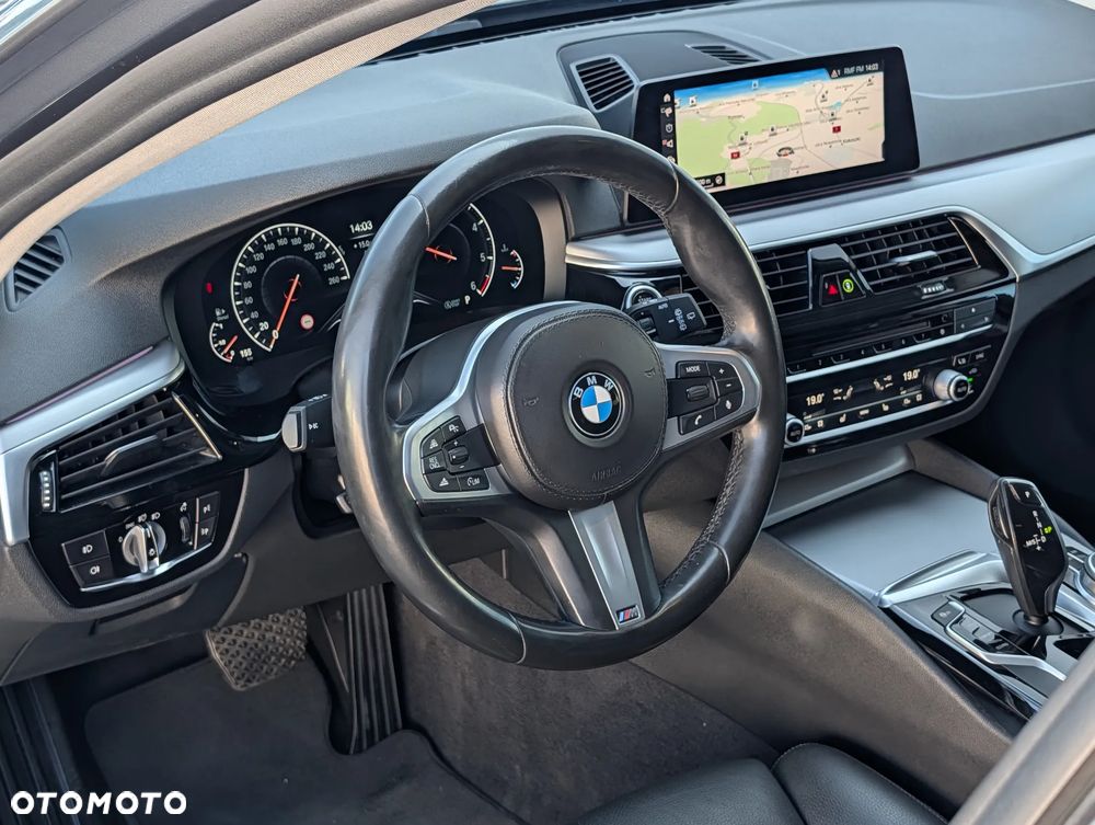 BMW Seria 5 530d xDrive Sport Line - 5