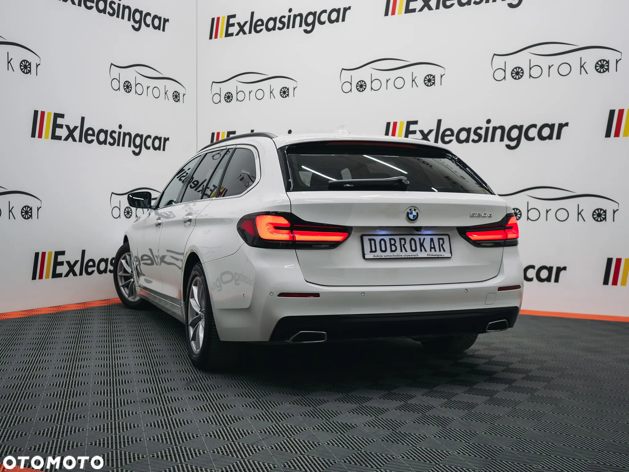 BMW Seria 5 520d Touring - 9