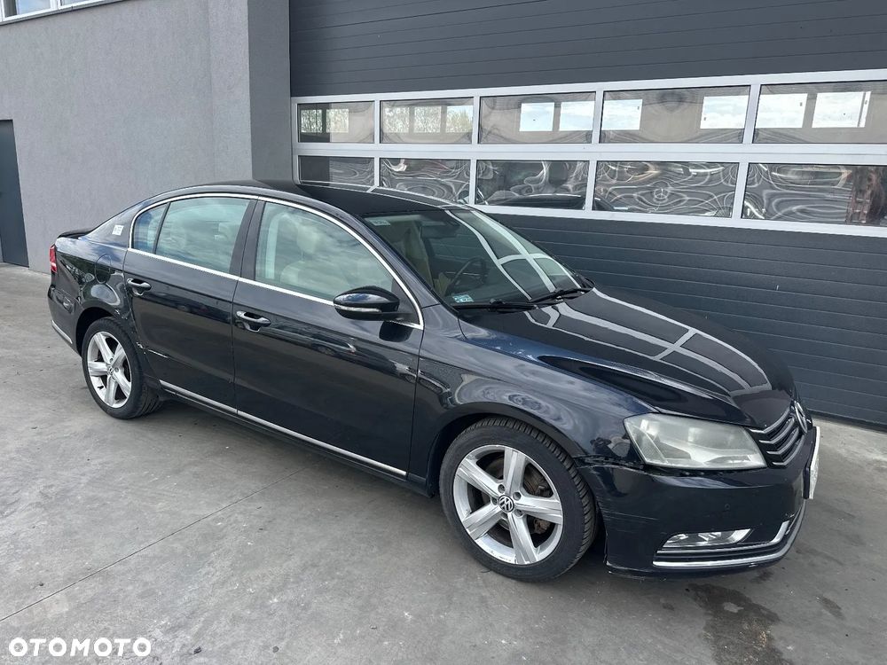 Volkswagen Passat 2.0 Blue TDI SCR Highline - 6