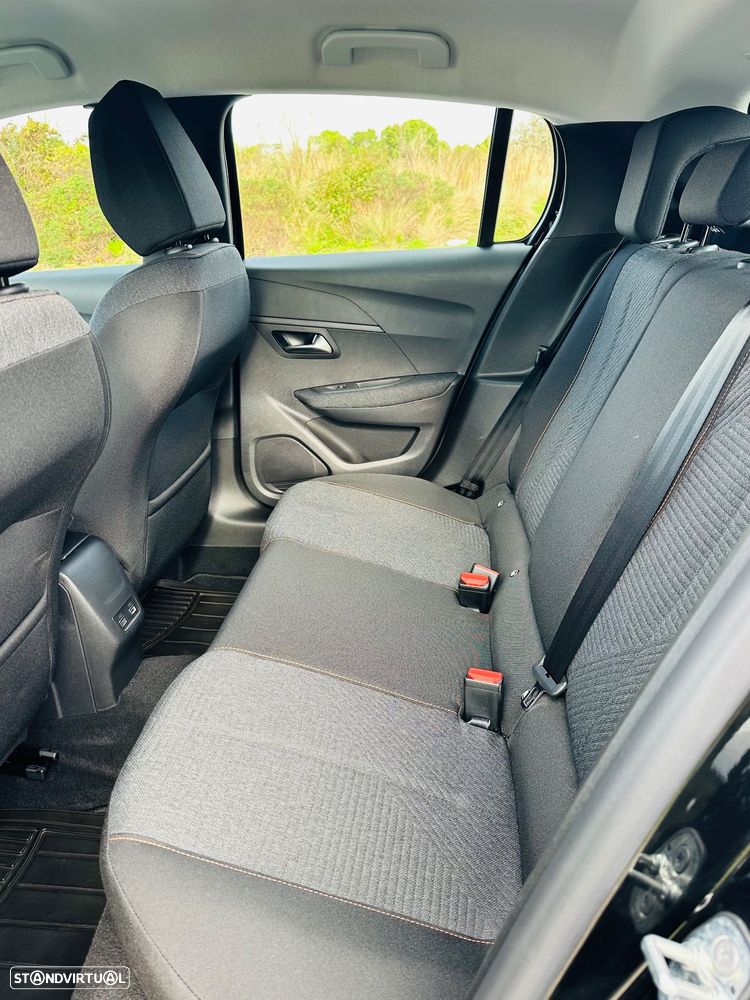 Peugeot e-208 E-Style - 5