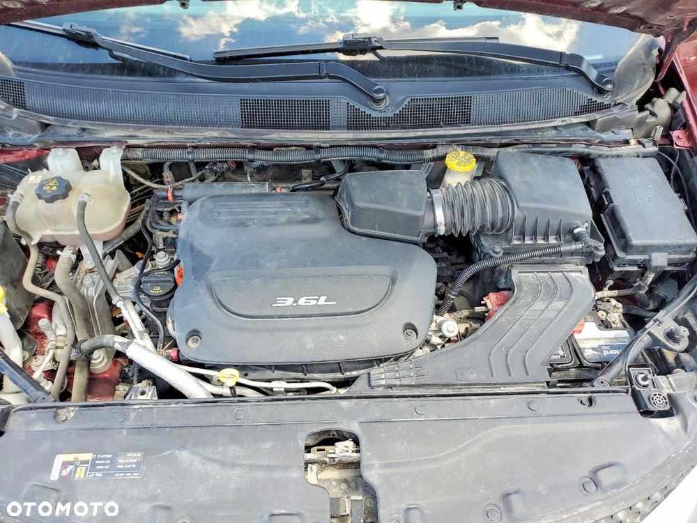 Chrysler Pacifica - 12