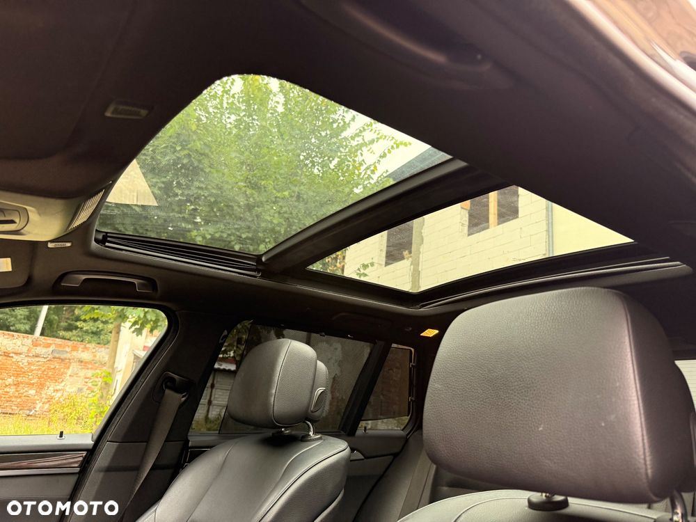 BMW Seria 5 525d - 15