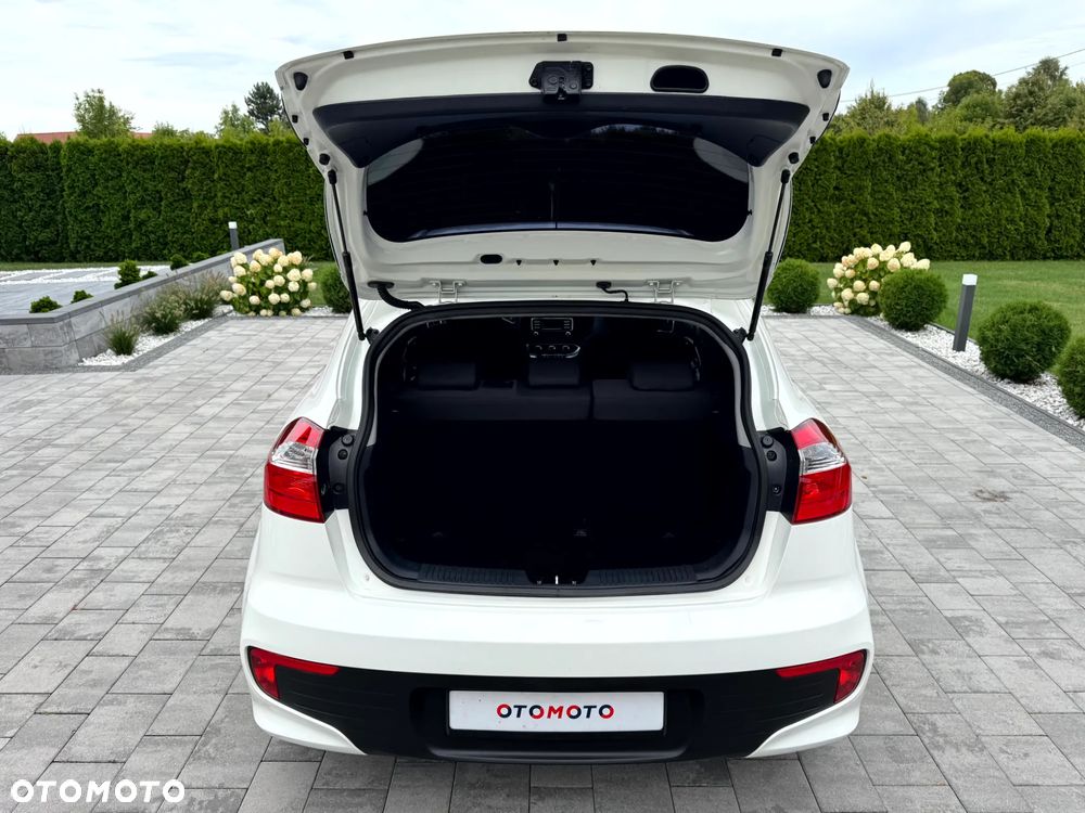 Kia Rio - 13