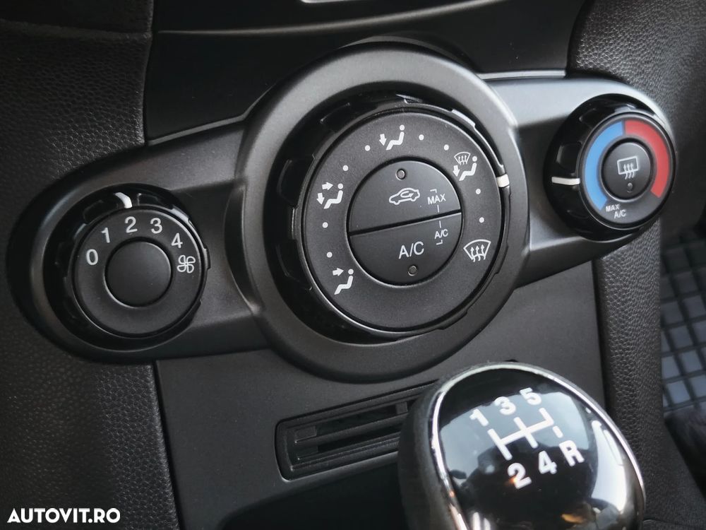 Ford Fiesta 1.0 Trend - 11