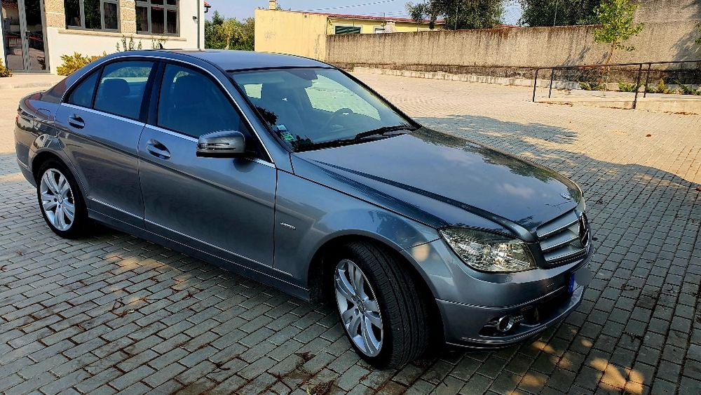 Mercedes-Benz C 220