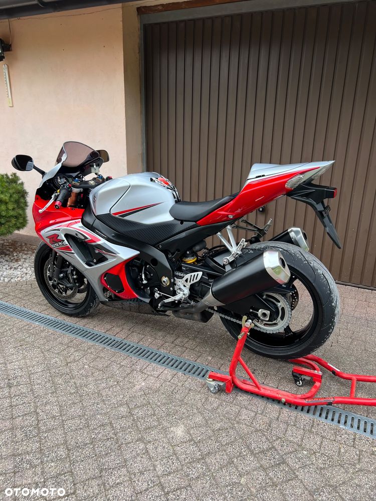 Suzuki GSX-R - 4