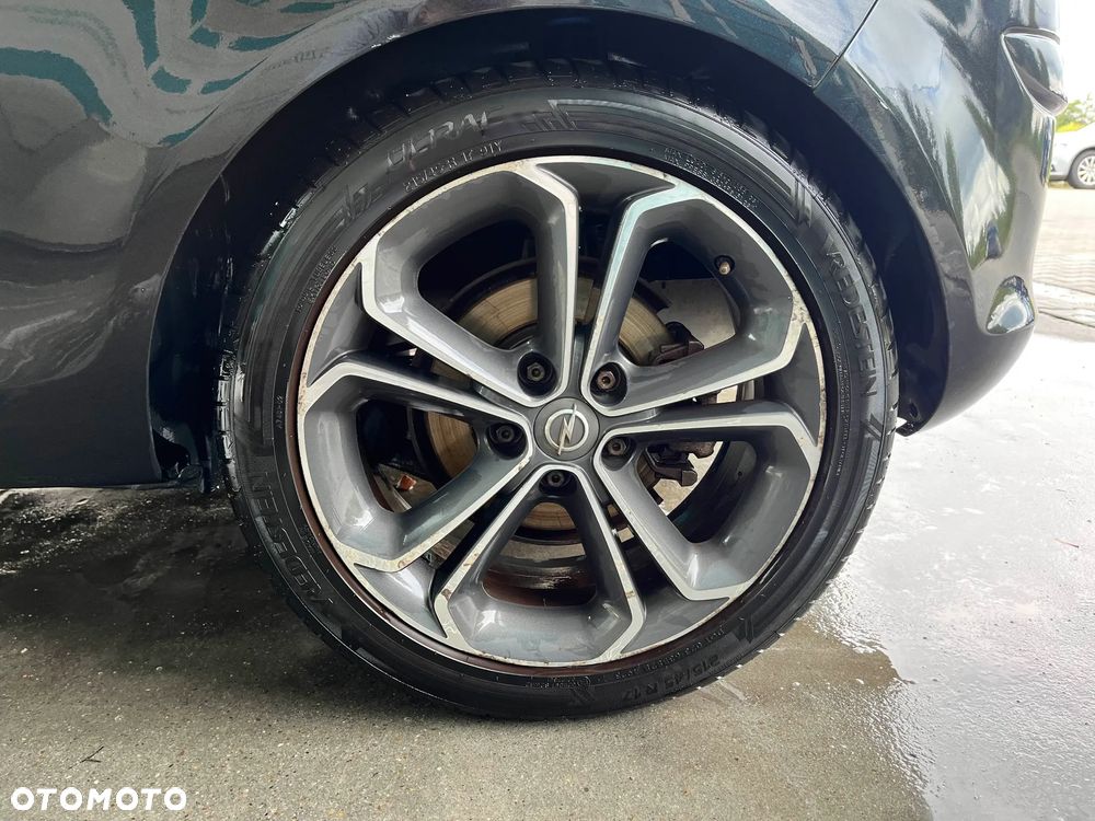 Opel Corsa 1.4 T Cosmo S&S - 7