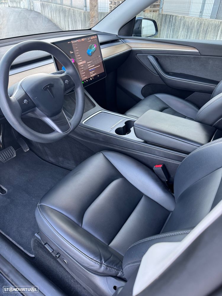Tesla Model Y Standard - 27