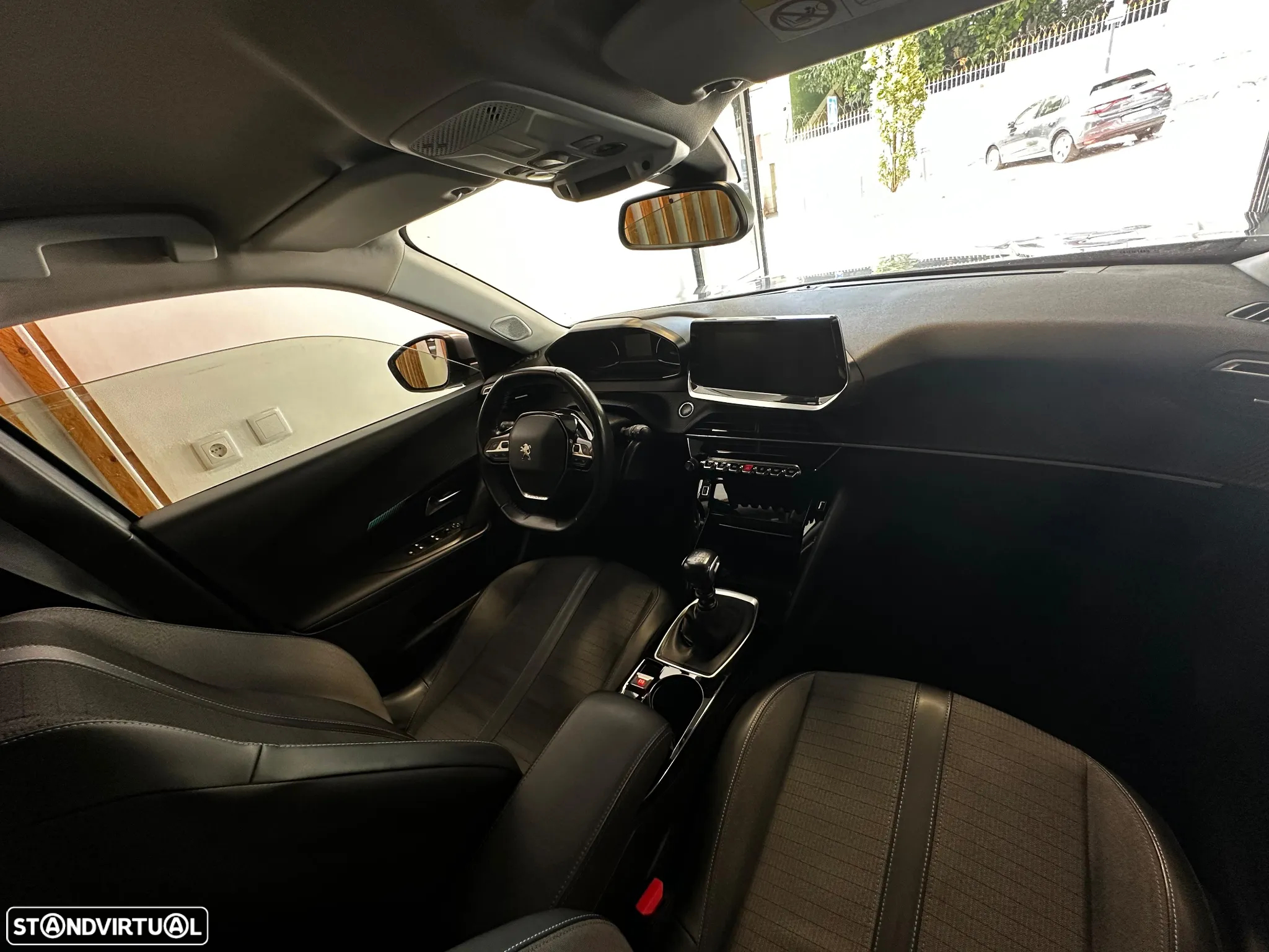 Peugeot 2008 1.5 BlueHDi Allure - 9