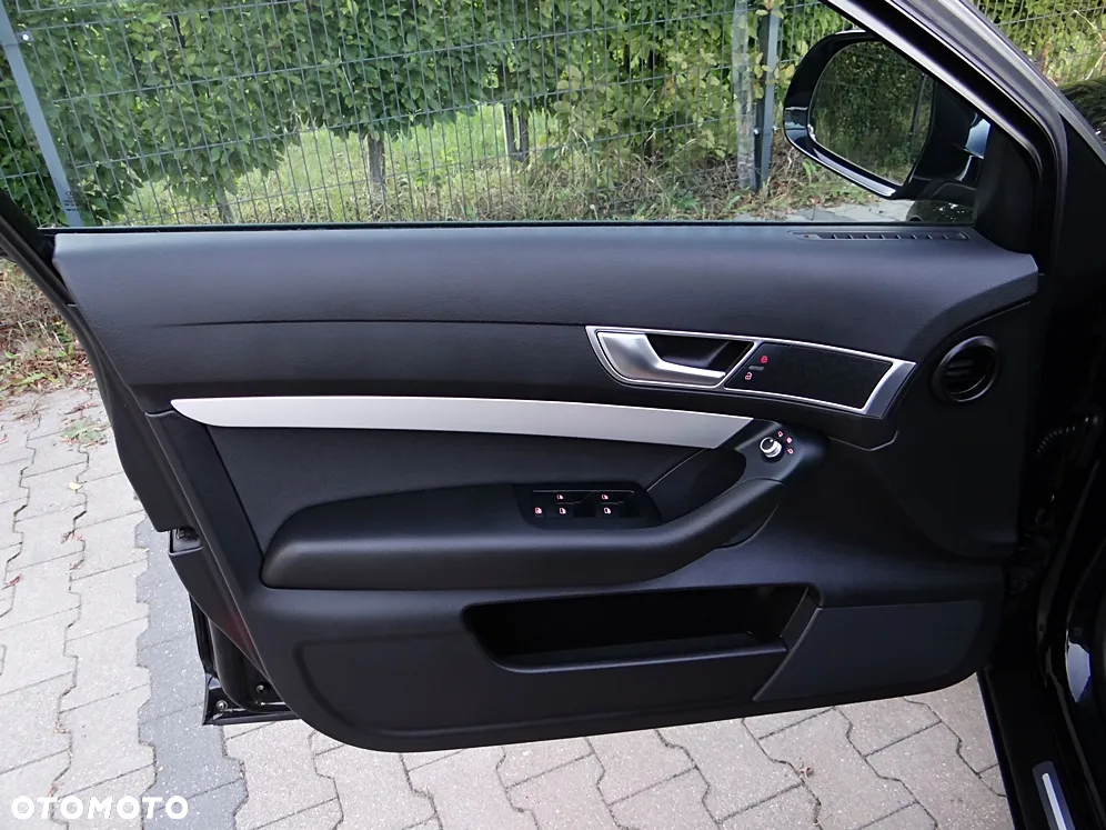 Audi A6 - 24