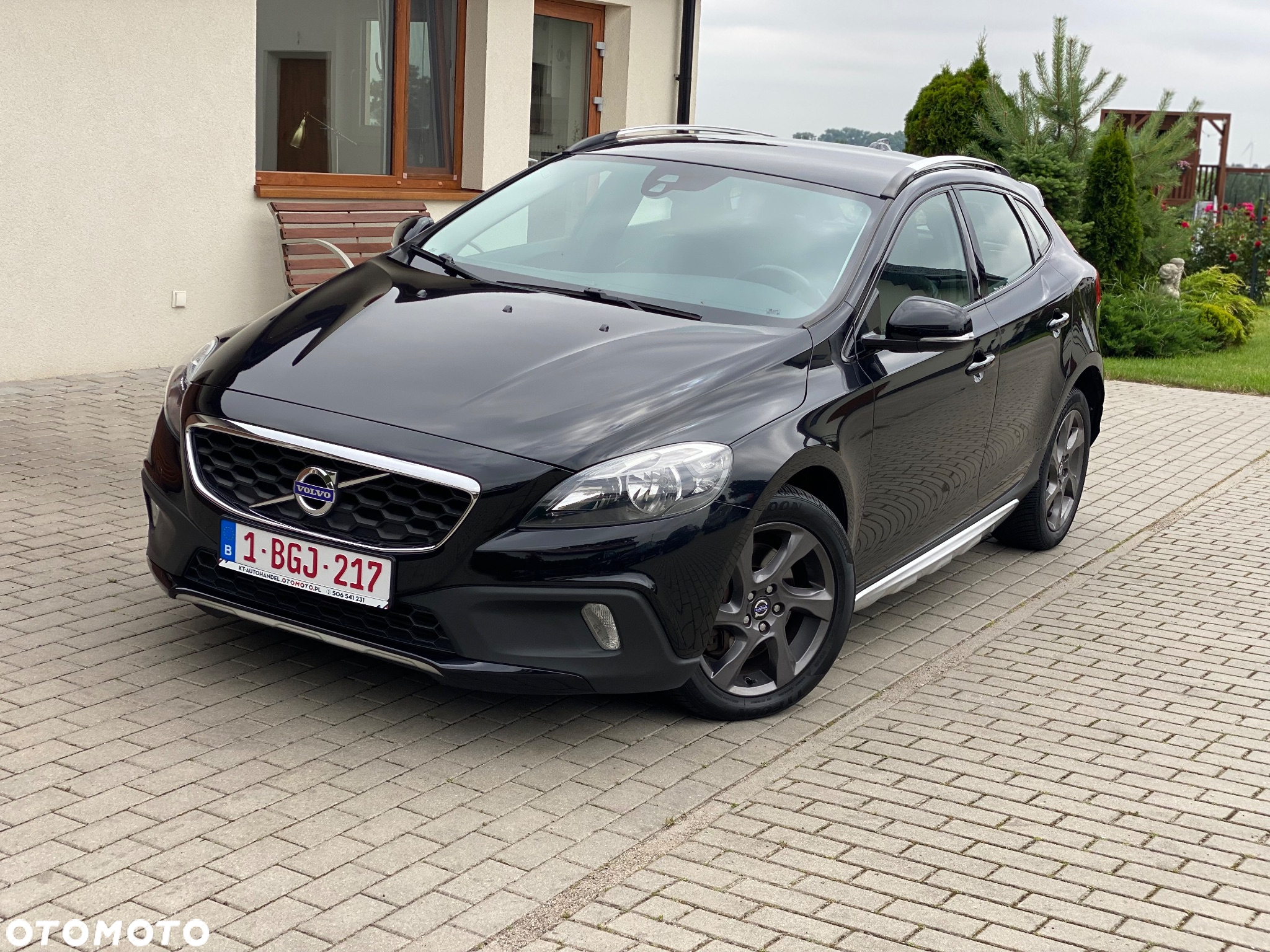 Volvo V40 Cross Country D3 Momentum - 18