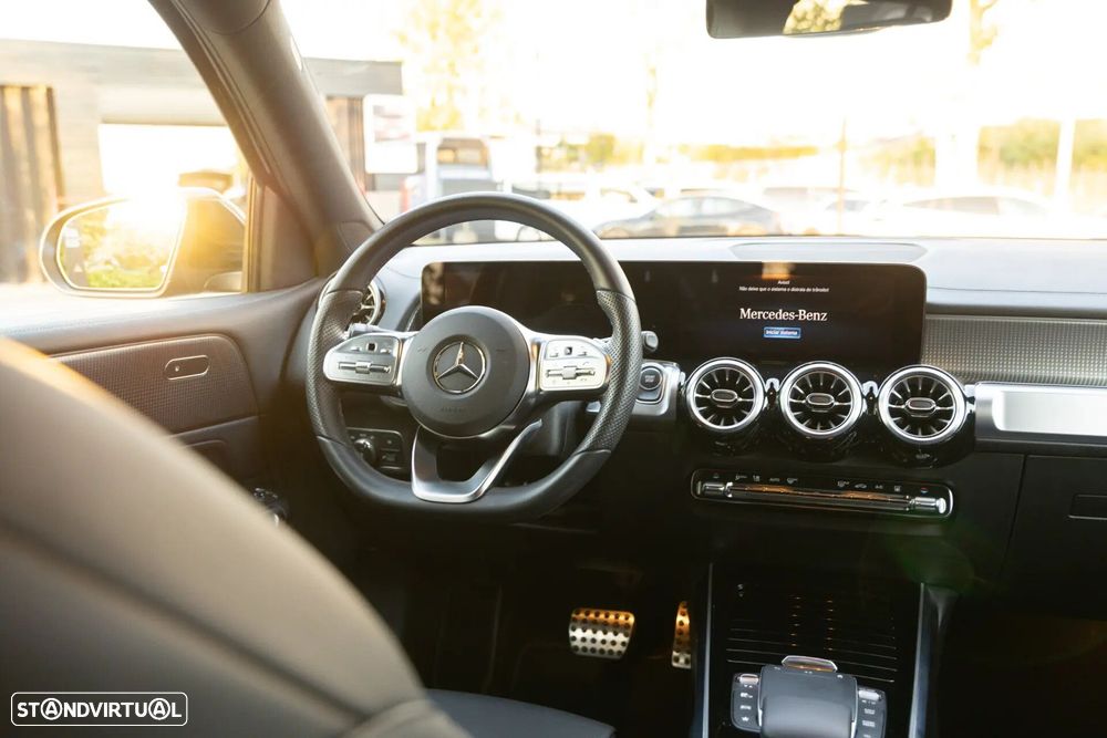 Mercedes-Benz EQB 300 4Matic AMG Line - 18