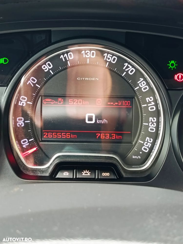 Citroën C5 HDi 110 FAP Confort - 18