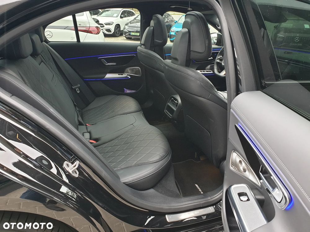 Mercedes-Benz Klasa E 220 d 4-Matic AMG - 18