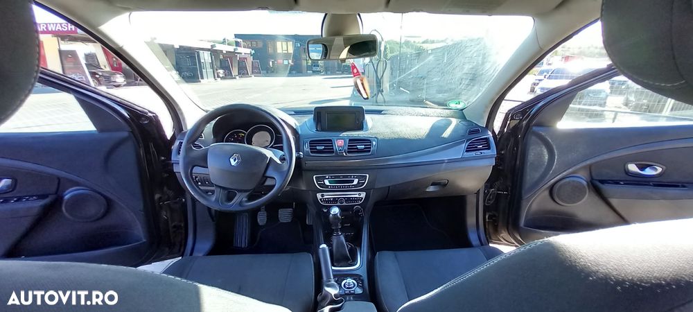 Renault Megane 1.9 dCi Privilege - 9