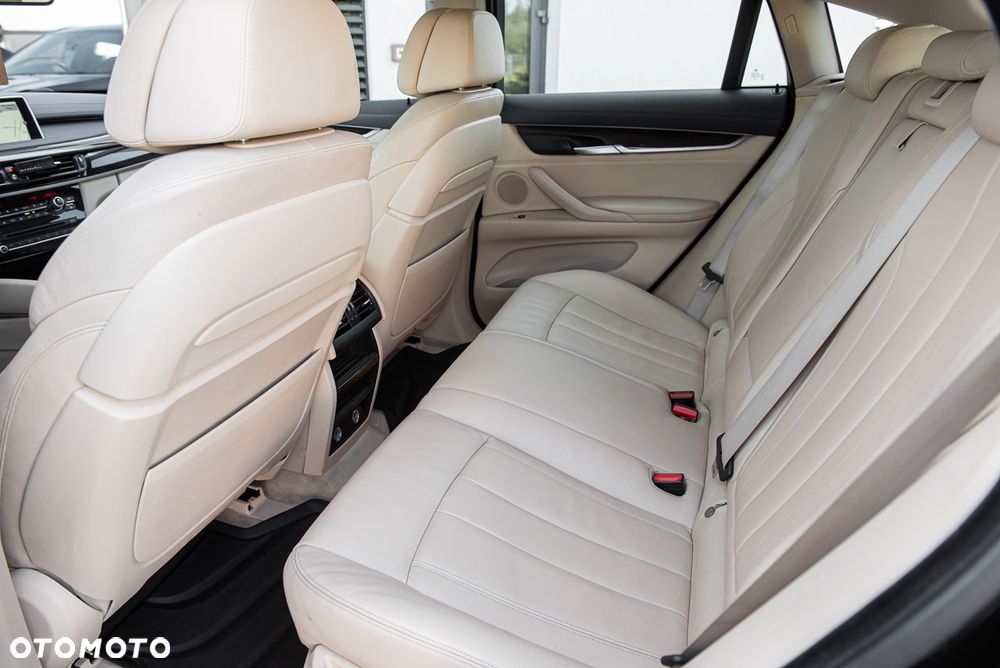 BMW X6 xDrive30d - 27