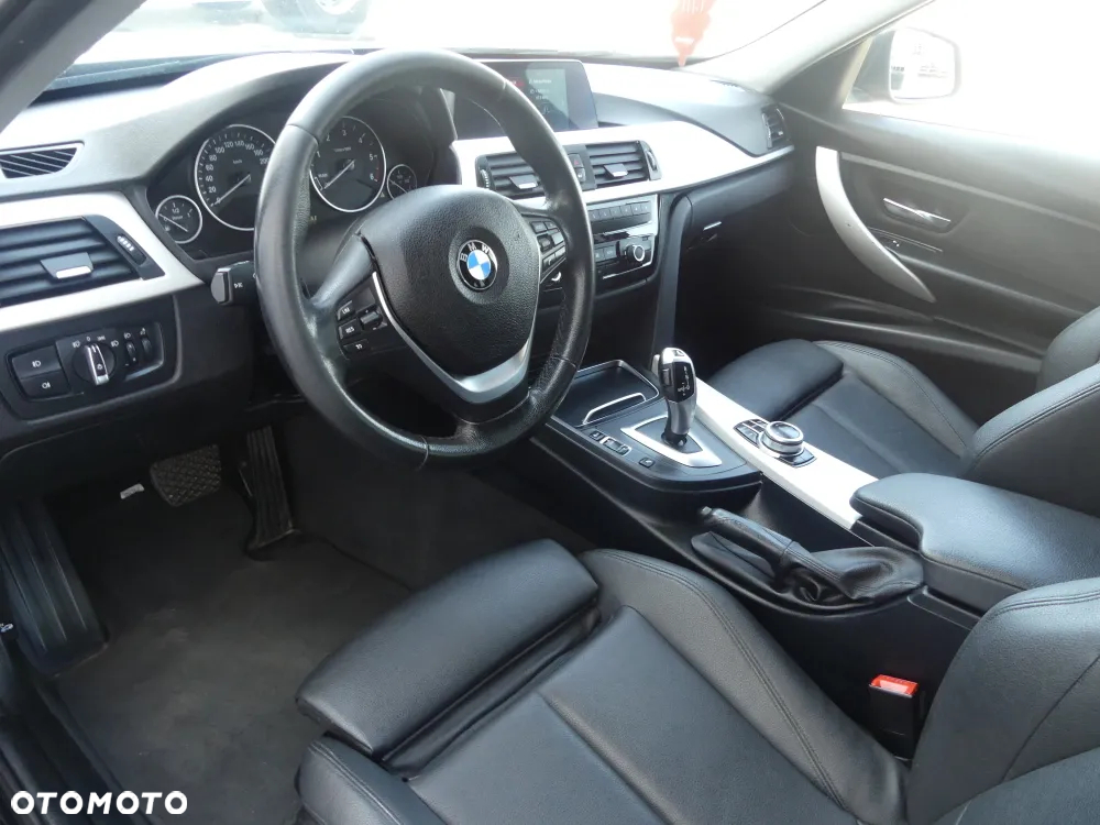BMW Seria 3 318d Touring - 5