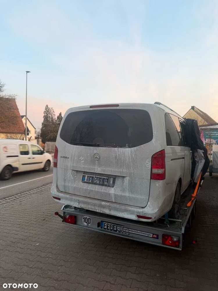 Mercedes-Benz Klasa V 220 (BlueTEC) d 7G-Tronic (d³ugi) - 1