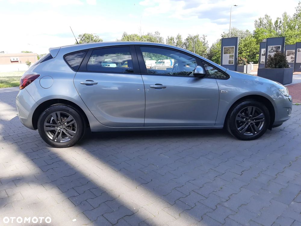 Opel Astra 1.4 Turbo - 5