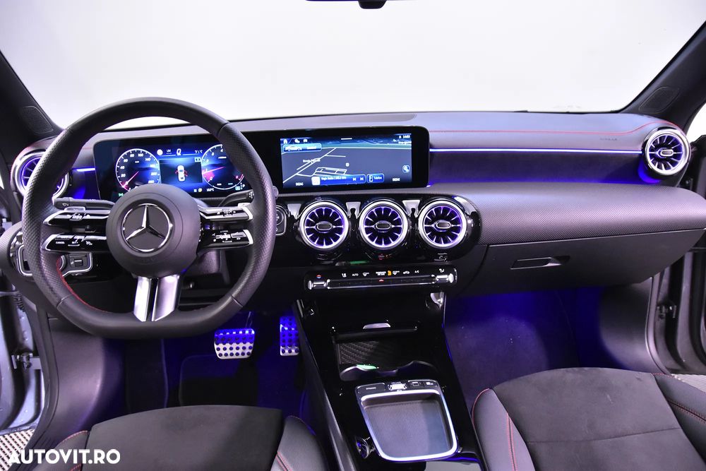 Mercedes-Benz CLA 180 MHEV Coupe - 9