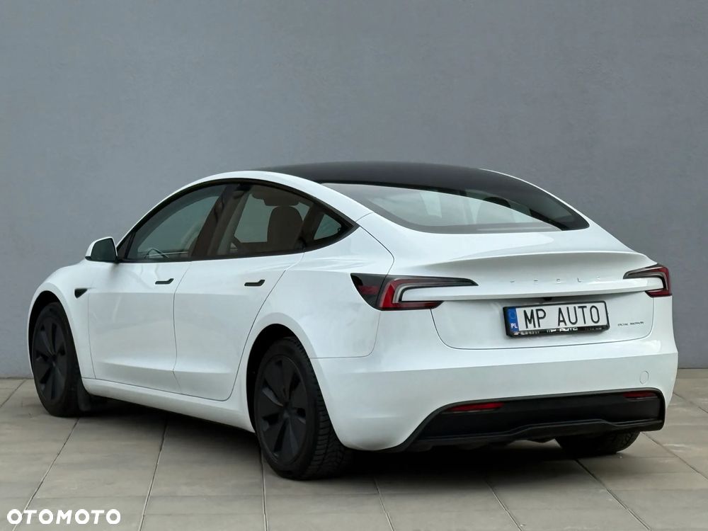 Tesla Model 3 Long Range AWD - 4
