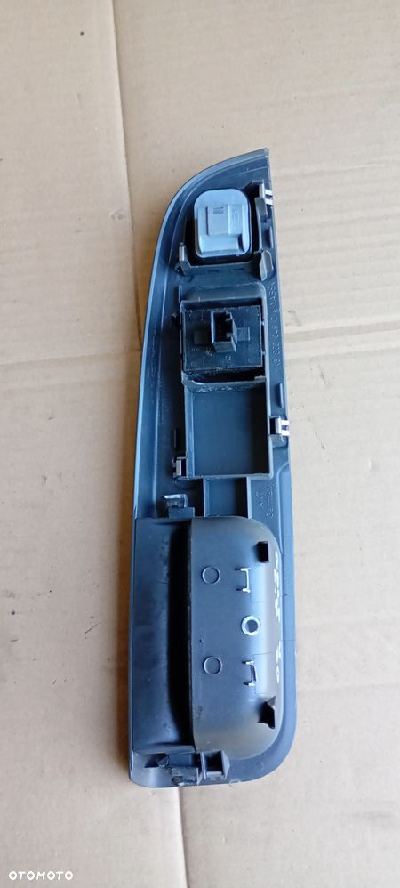 Przełącznik szyb panel kierowcy lewy przód VW Golf V 1K3868049C - 6