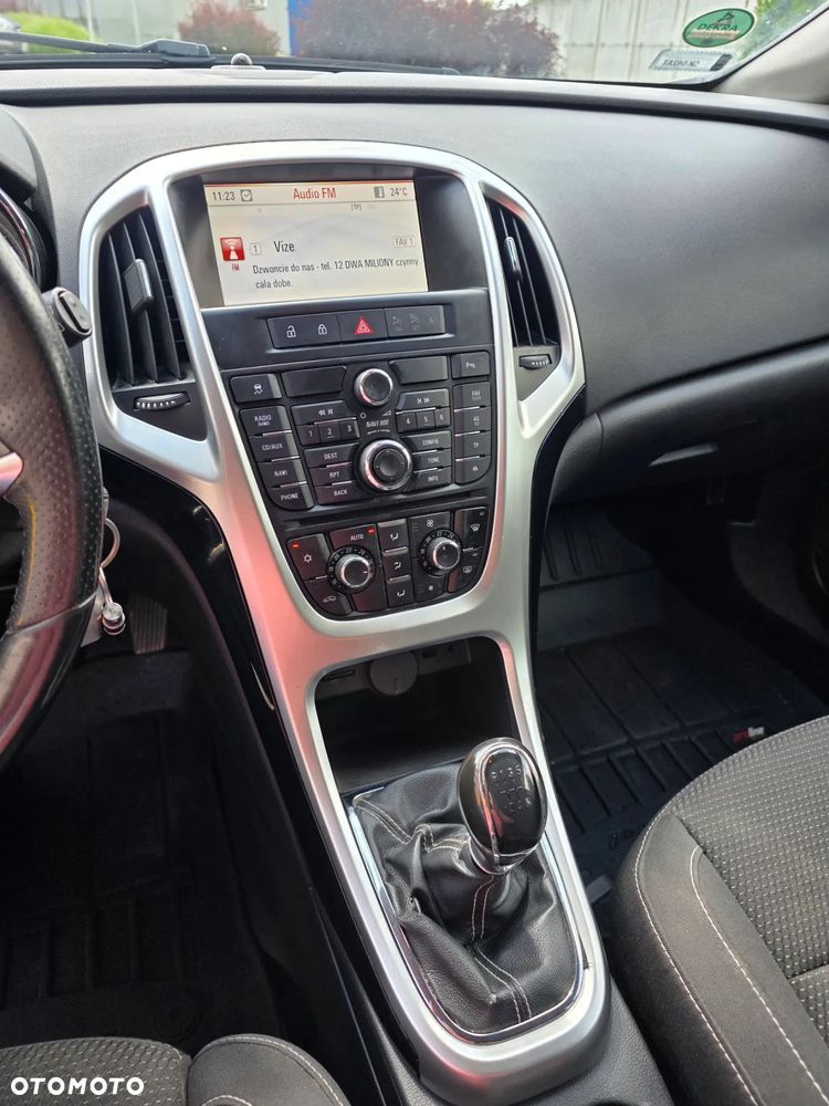 Opel Astra 1.6 T Sport - 8