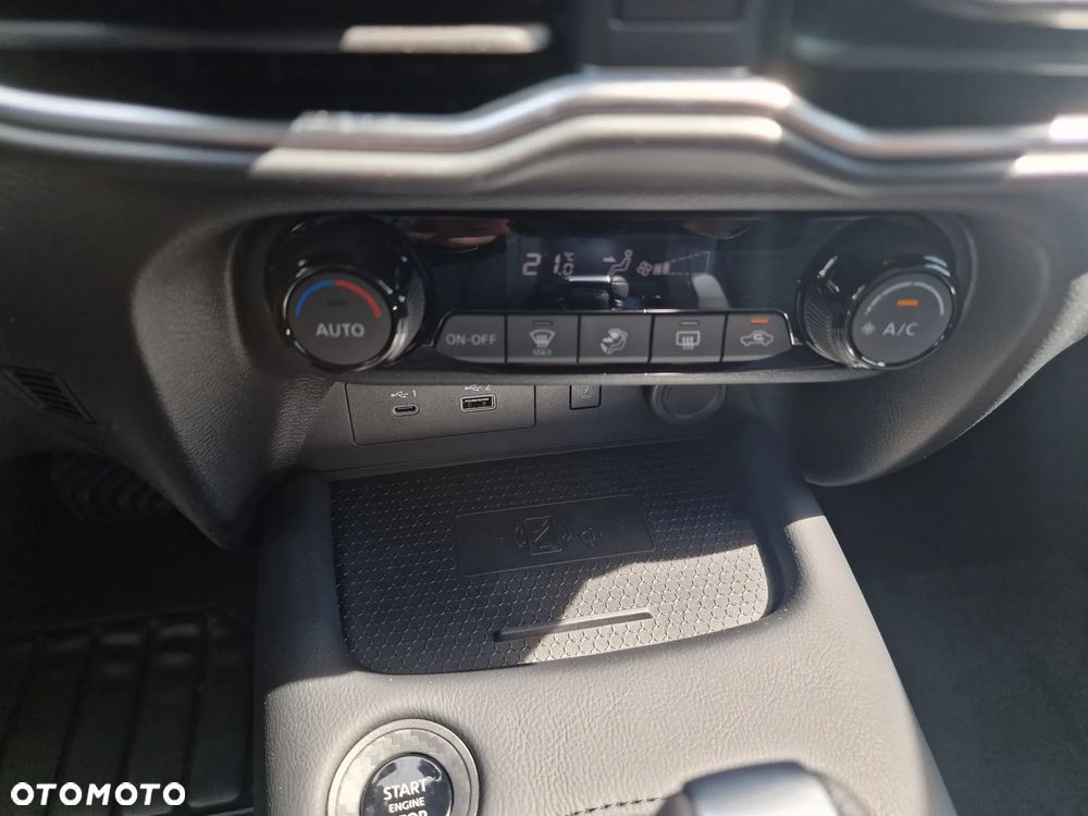 Nissan Juke 1.0 DIG-T N-Connecta DCT - 11