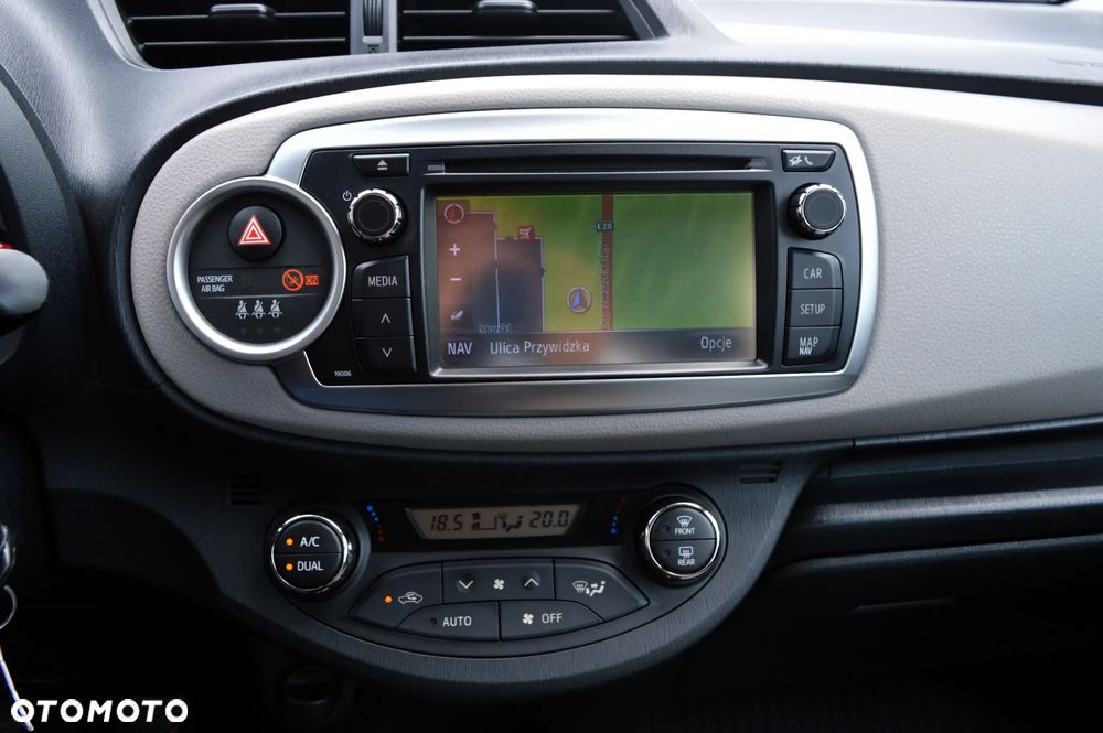 Toyota Yaris 1.33 Prestige - 14