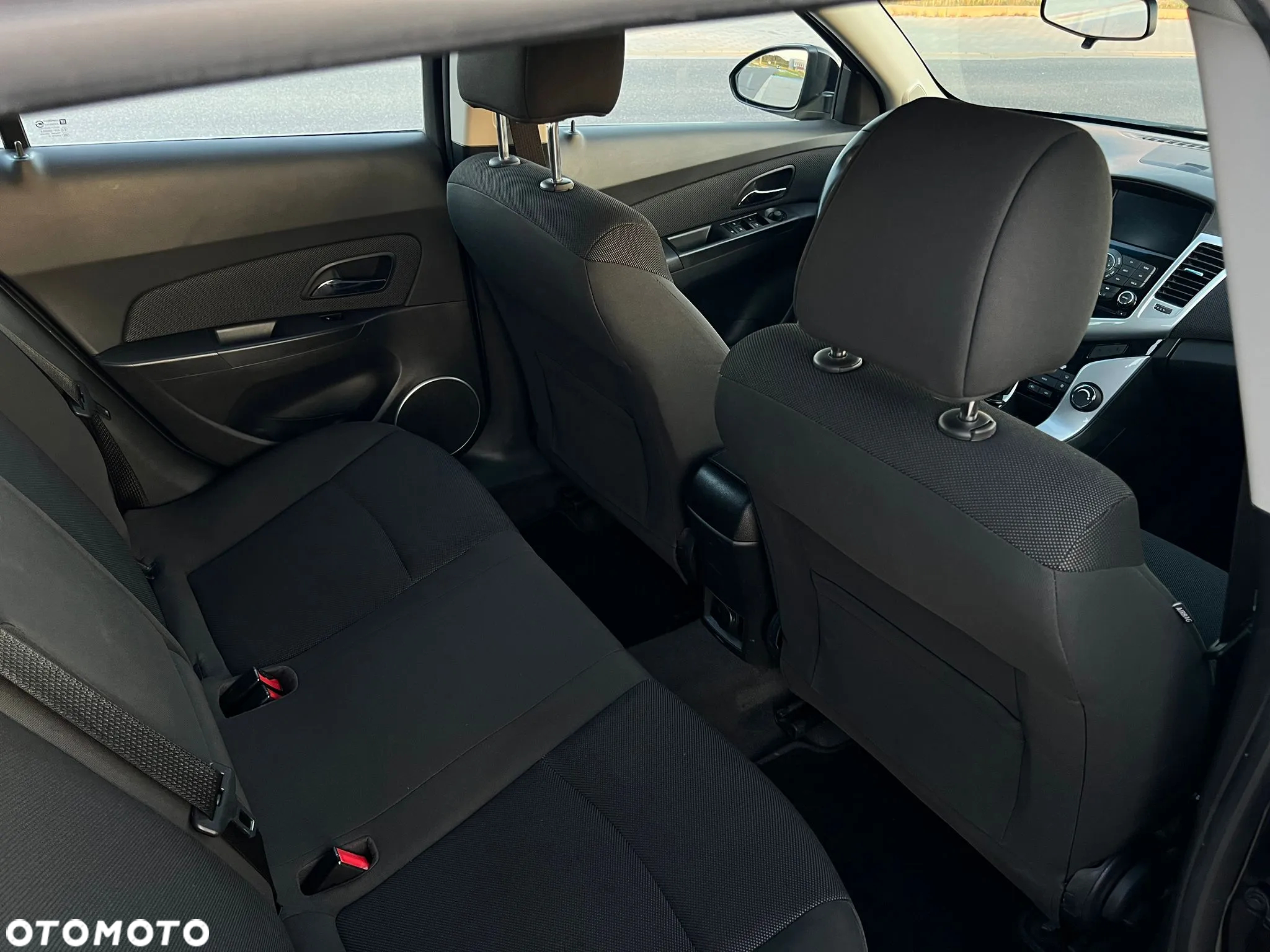 Chevrolet Cruze 1.7 LT - 12