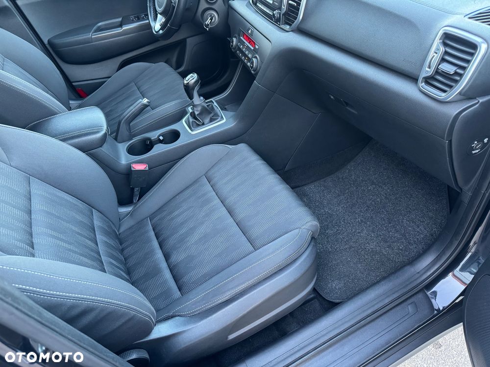 Kia Sportage 1.7 CRDI 2WD Attract - 20