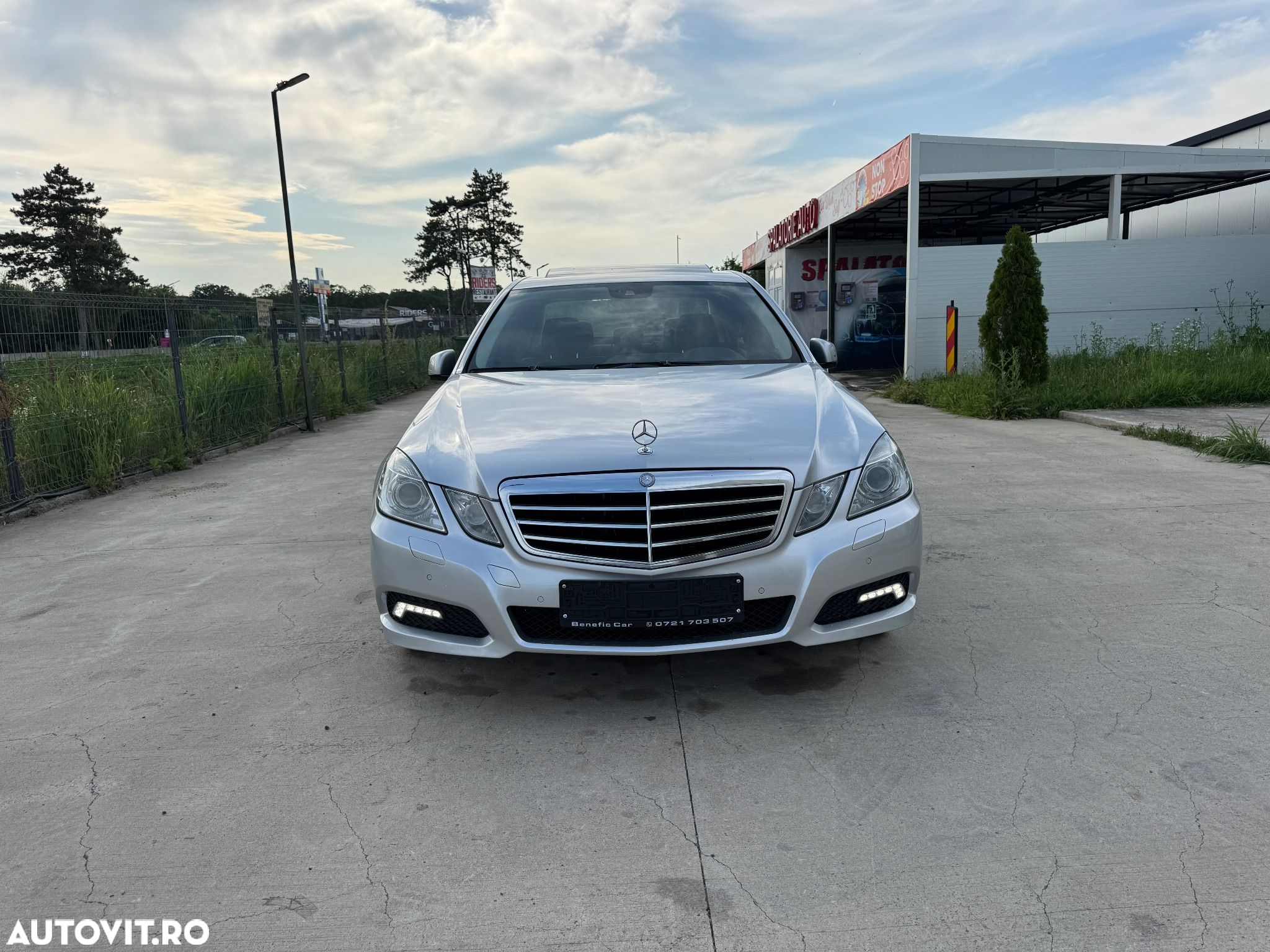 Mercedes-Benz E 220 BlueTEC BlueEFFICIENCY 7G-TRONIC Edition Avantgarde - 3