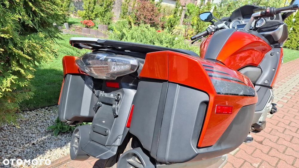 BMW K - 9