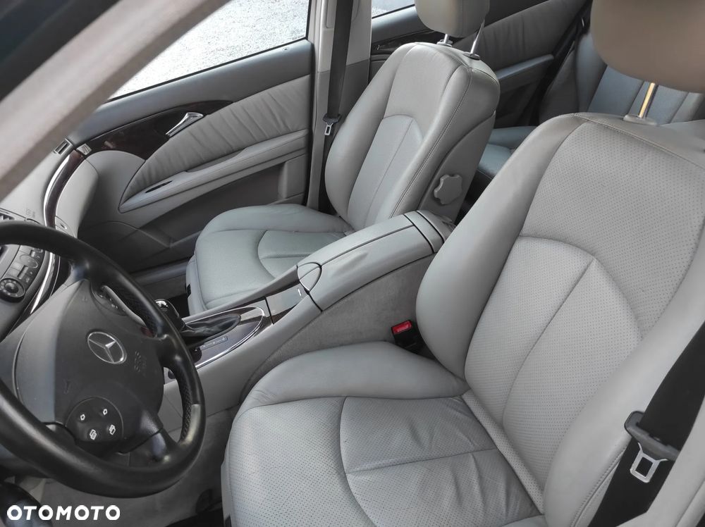 Mercedes-Benz Klasa E - 15