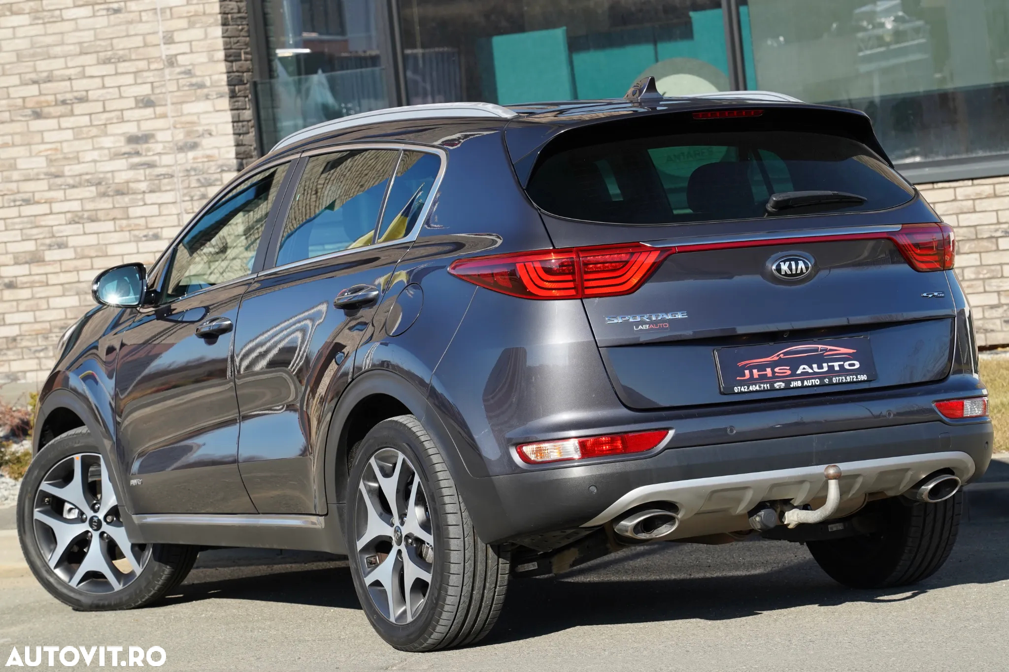 Kia Sportage 2.0 CRDI 4WD Automatik Dream-Team Edition - 4