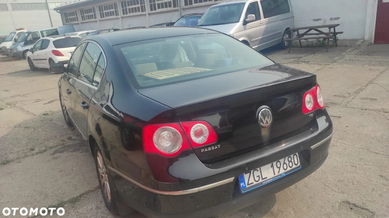 Volkswagen Passat - 3