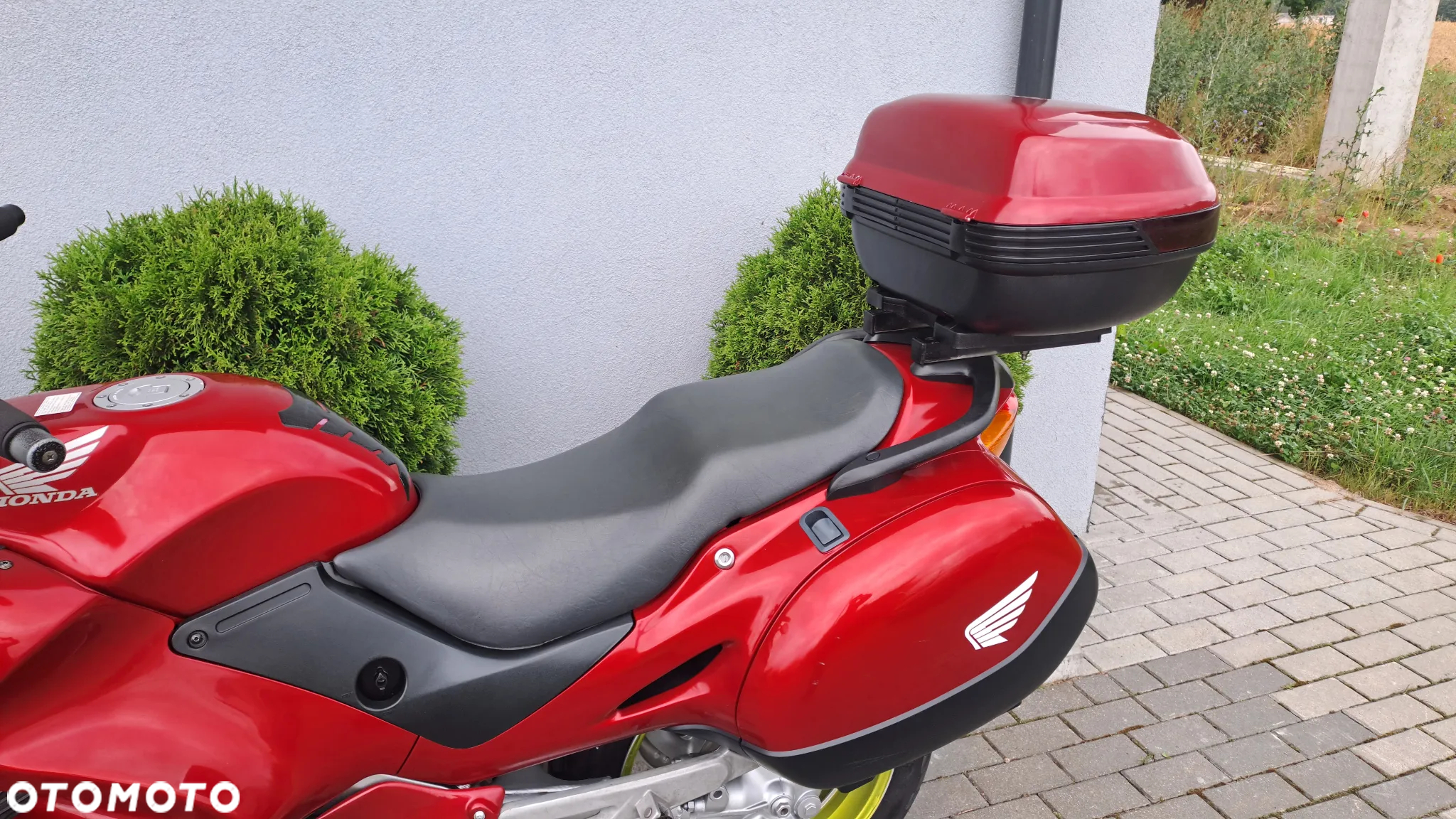 Honda NTV - 32