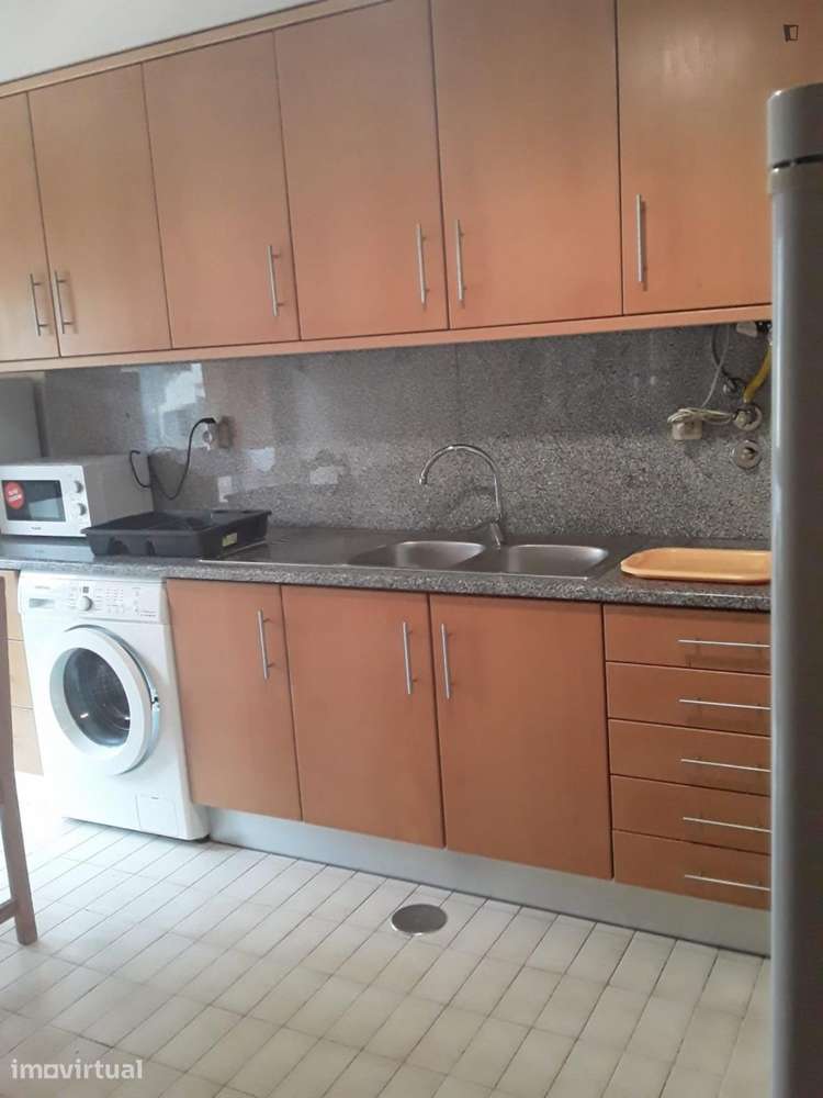 Quarto - localizado em Cidral Coimbra - Grande imagem: 2/10