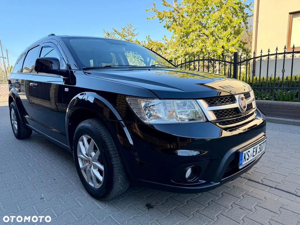 Fiat Freemont 2.4 16V VVT Automatik Lounge - 2