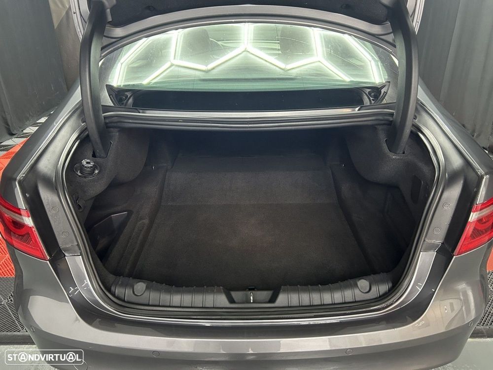 Jaguar XF 2.0 D Prestige Aut. - 16