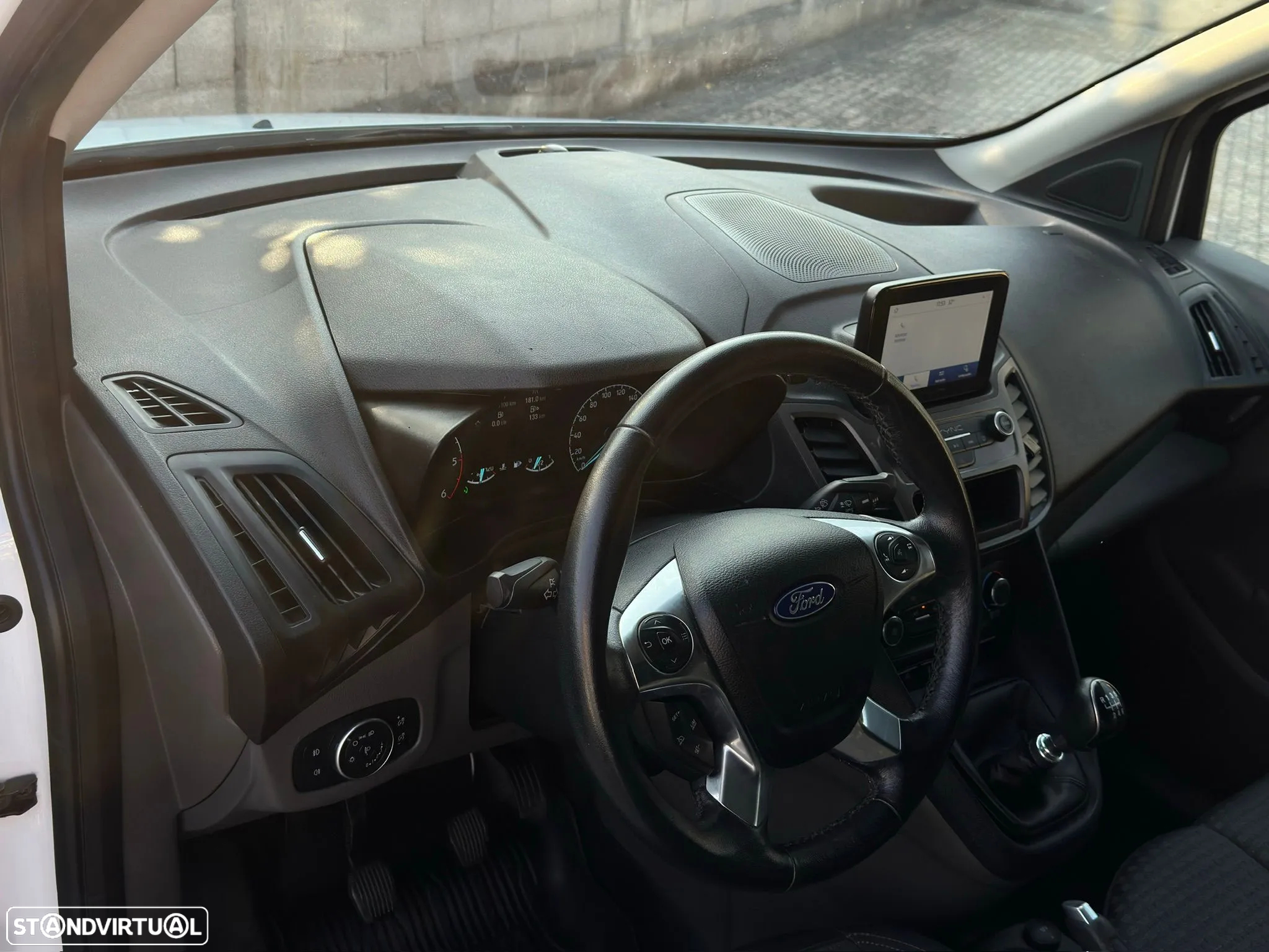 Ford TRANSIT CONECT - 11