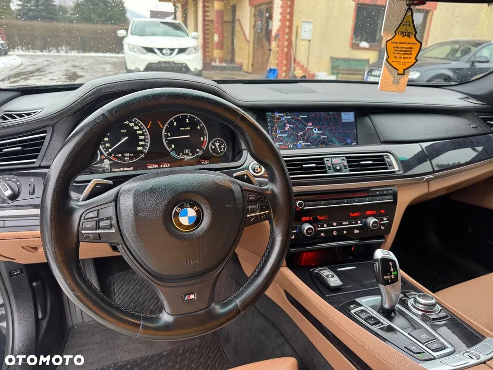 BMW Seria 7 - 26