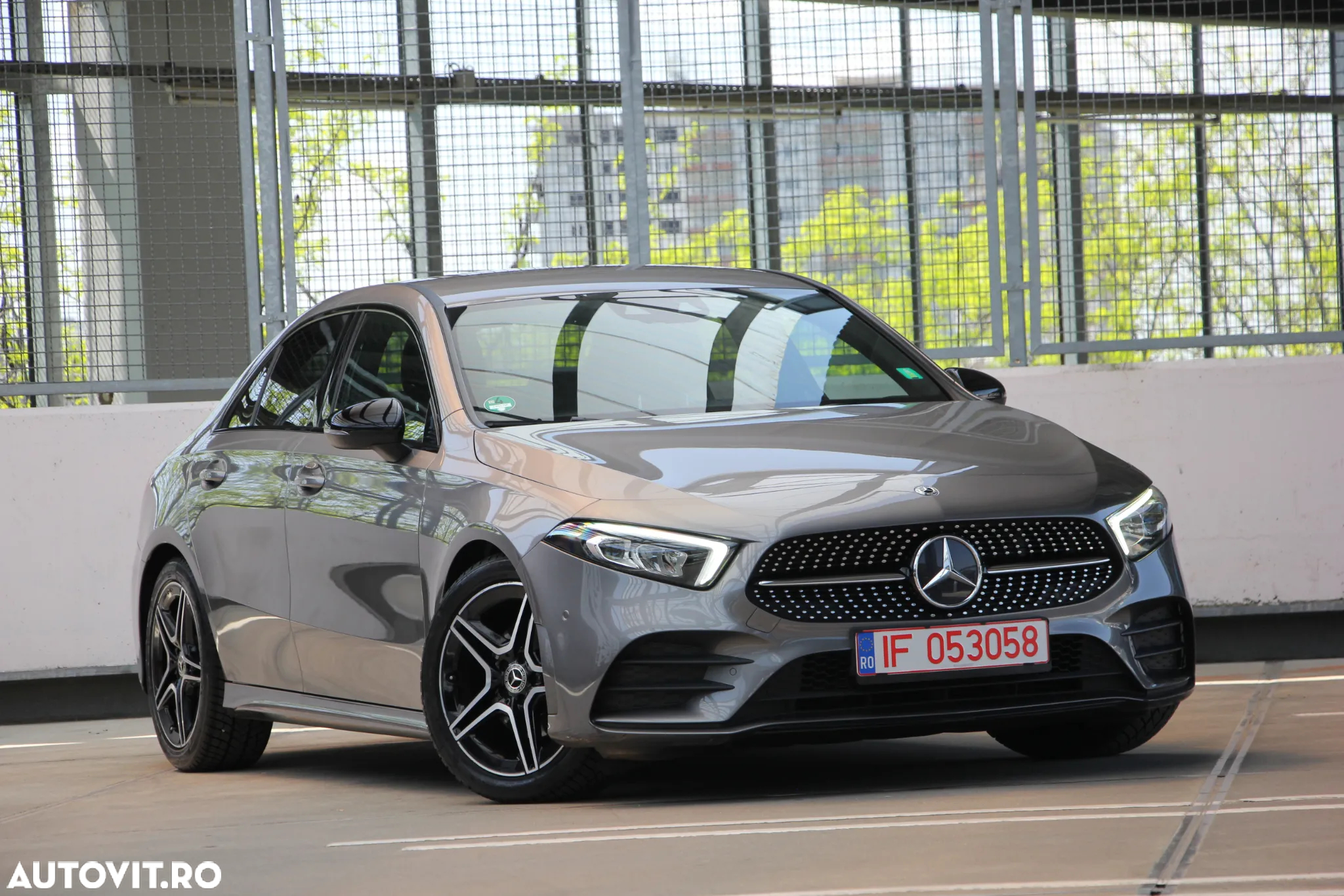 Mercedes-Benz A 180 7G-DCT AMG Line Advanced Plus - 15