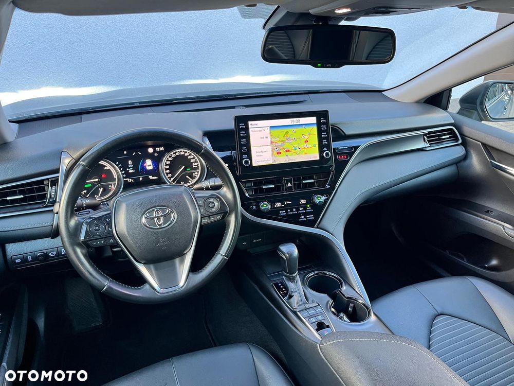 Toyota Camry 2.5 Hybrid Prestige CVT - 22