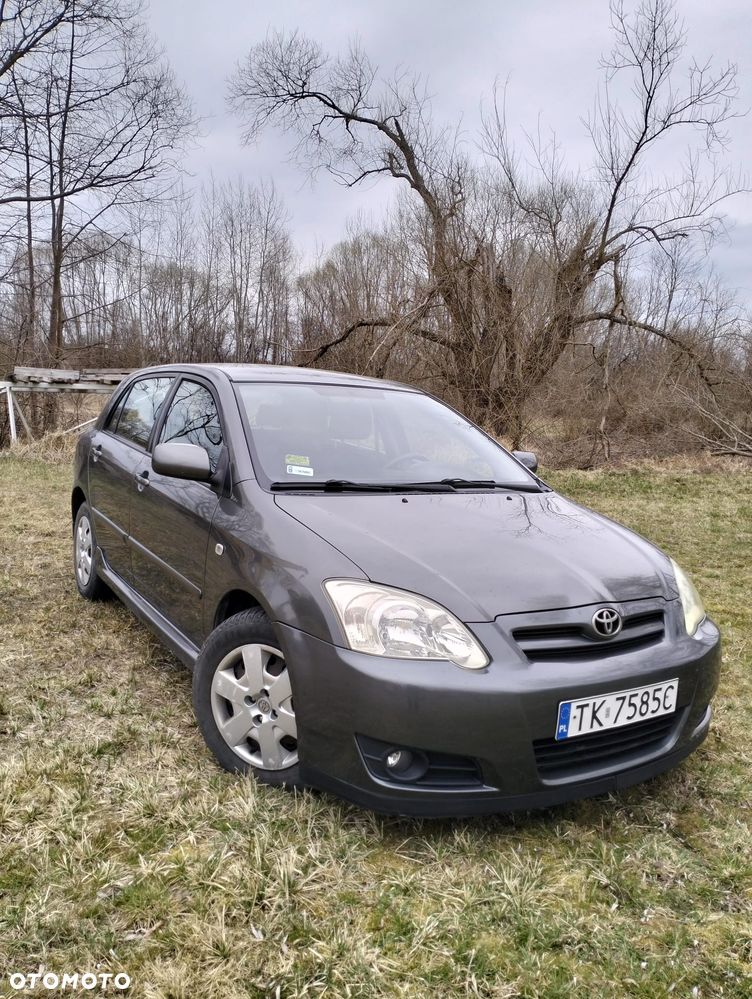 Toyota Corolla 2.0 D-4D Executive - 1