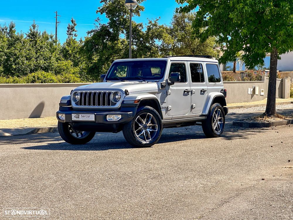 Jeep Wrangler Unlimited - 2