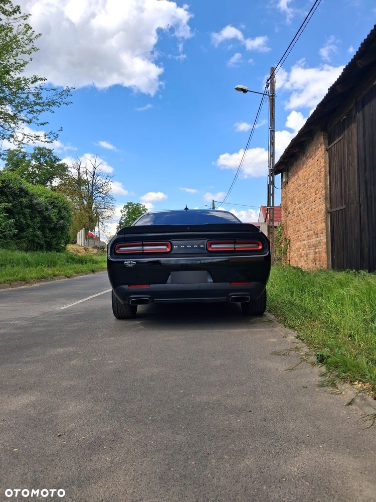 Dodge Challenger 5.7 R/T - 10