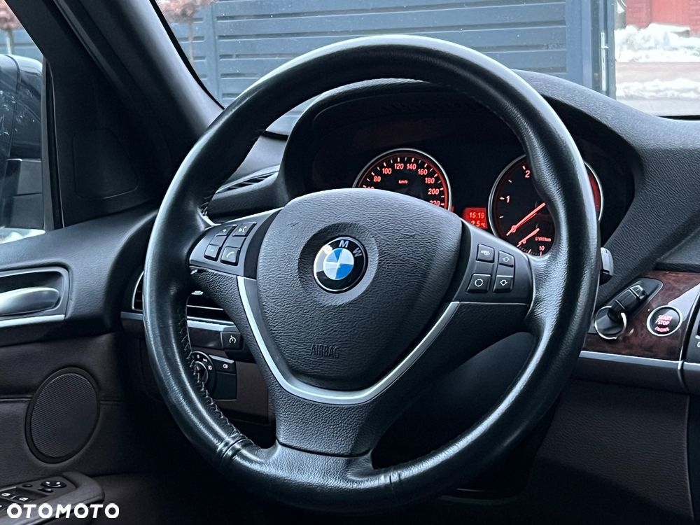 BMW X5 xDrive30d - 23