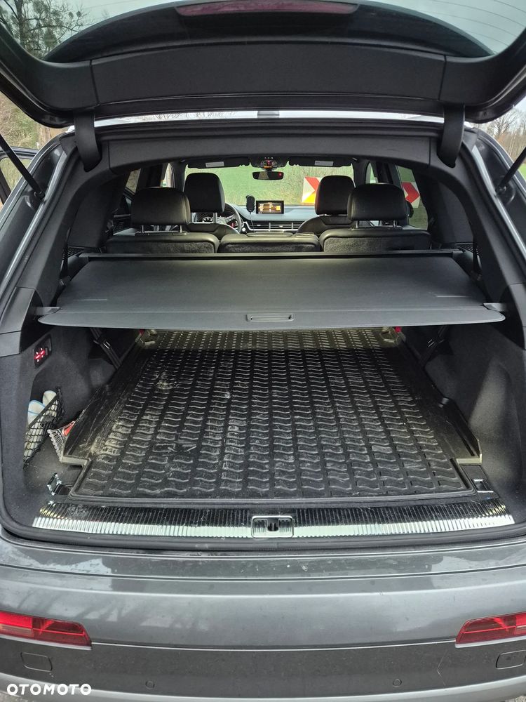 Audi Q7 - 30