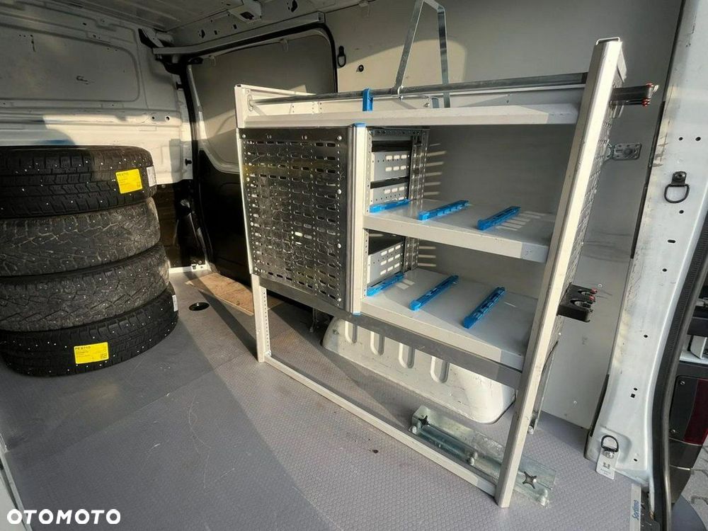 Renault Trafic - 16